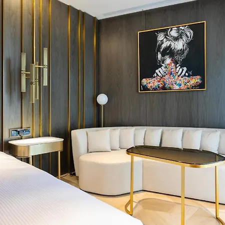 Apartman Charming And Spacious Apt Lokk *